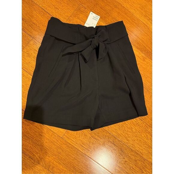 NWT H&M Women’s High Waisted Black Dress Shorts with Undetachable Sash Tie Sz 4 - Picture 1 of 10